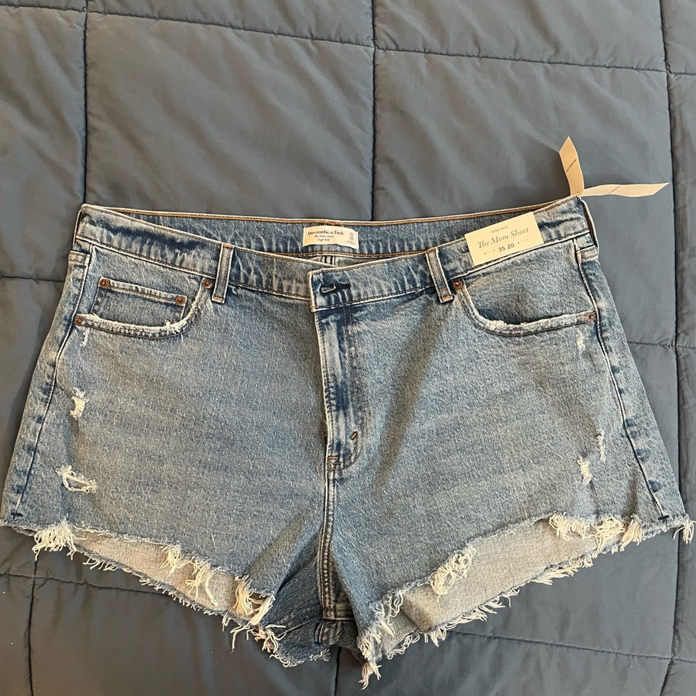 Abercrombie High Waisted Mom Shorts